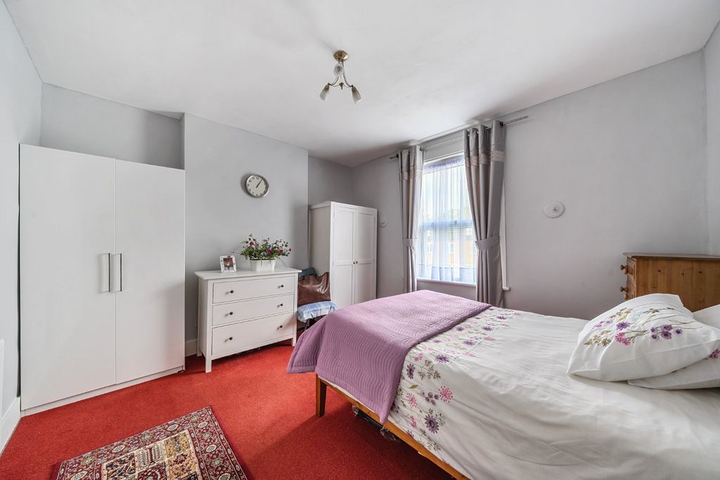 Property photo 3 of 10 Picture No. 01