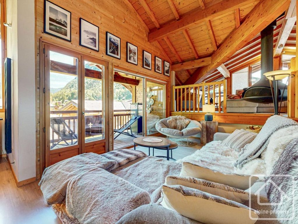 Property photo 2 of 40