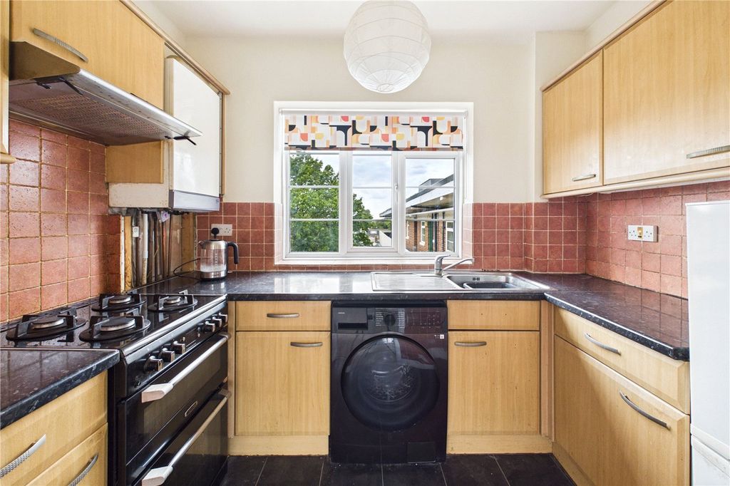 Property photo 2 of 8 Picture No. 06