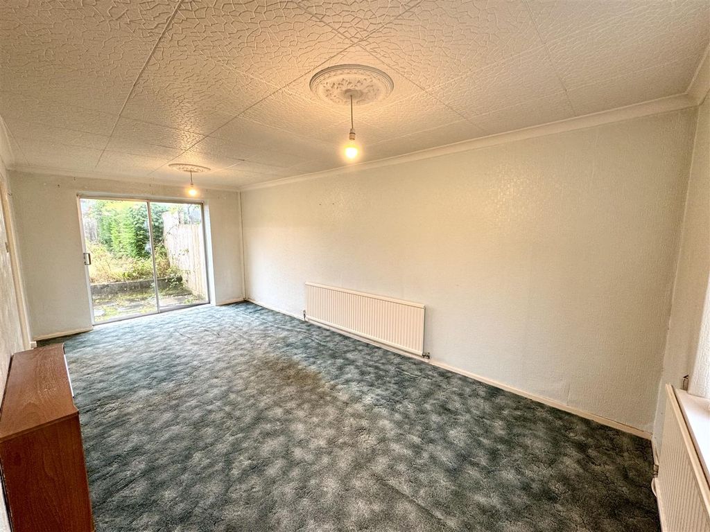 Property photo 3 of 16 Lounge/Dining Room