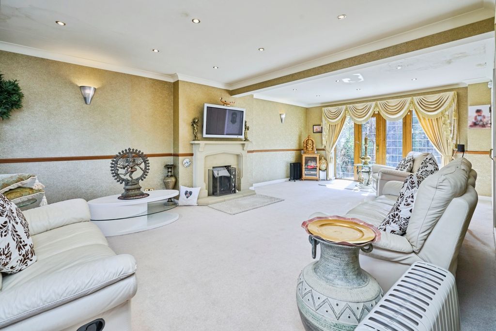 Property photo 2 of 24 Image 2