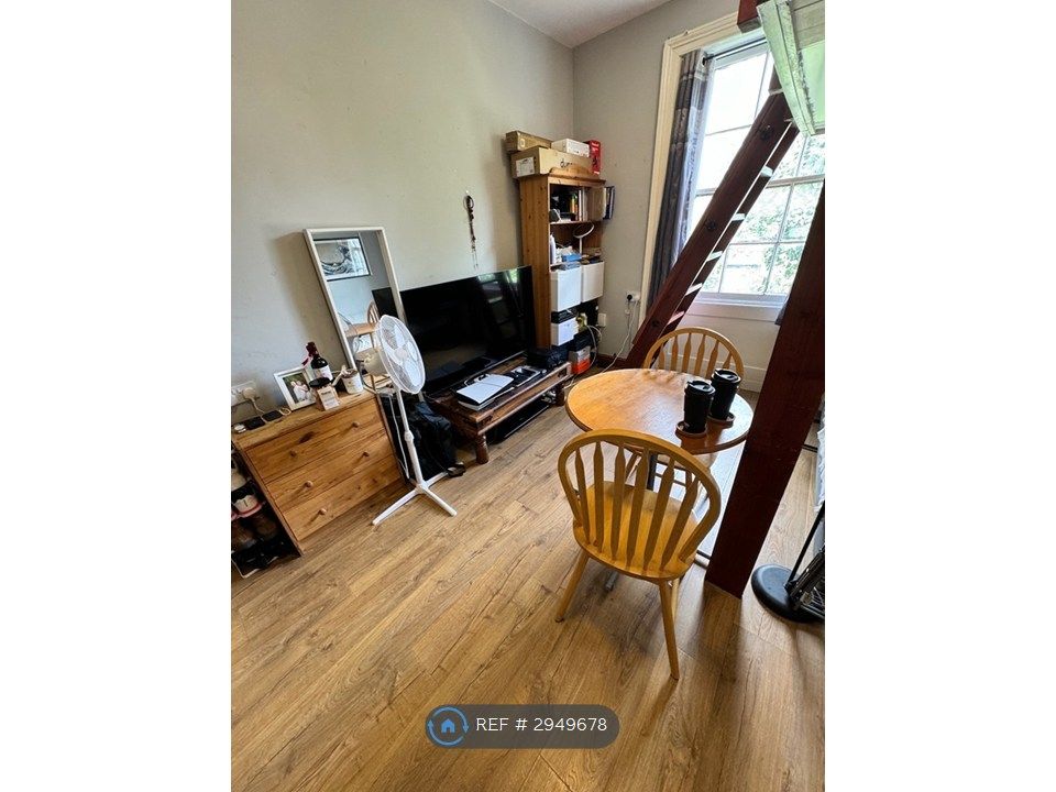 Property photo 3 of 28 Living Area