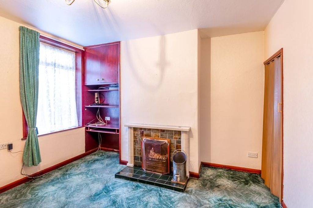 Property photo 3 of 11 Photo 3