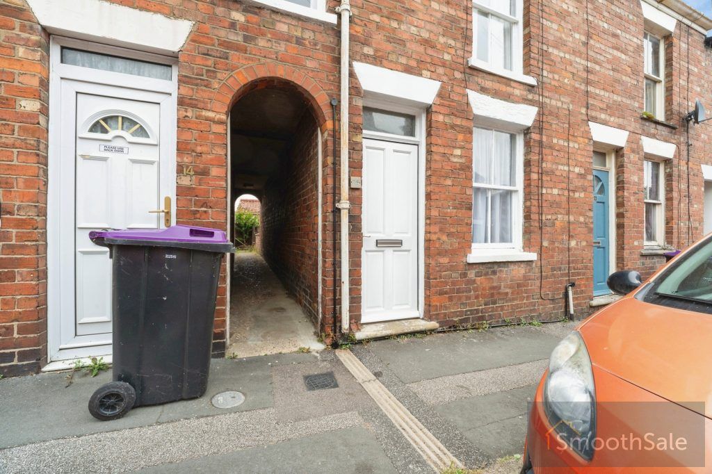 Property photo 2 of 19
