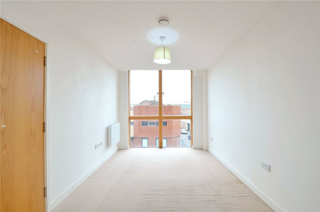 Property photo 1 of 11 Picture No. 01