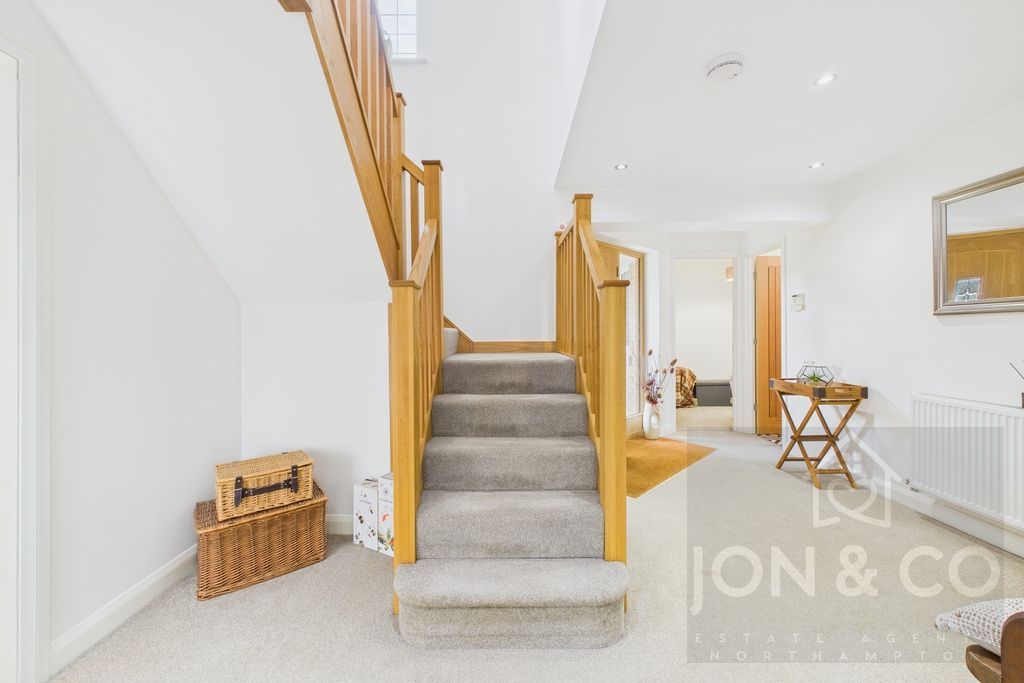 Property photo 3 of 24