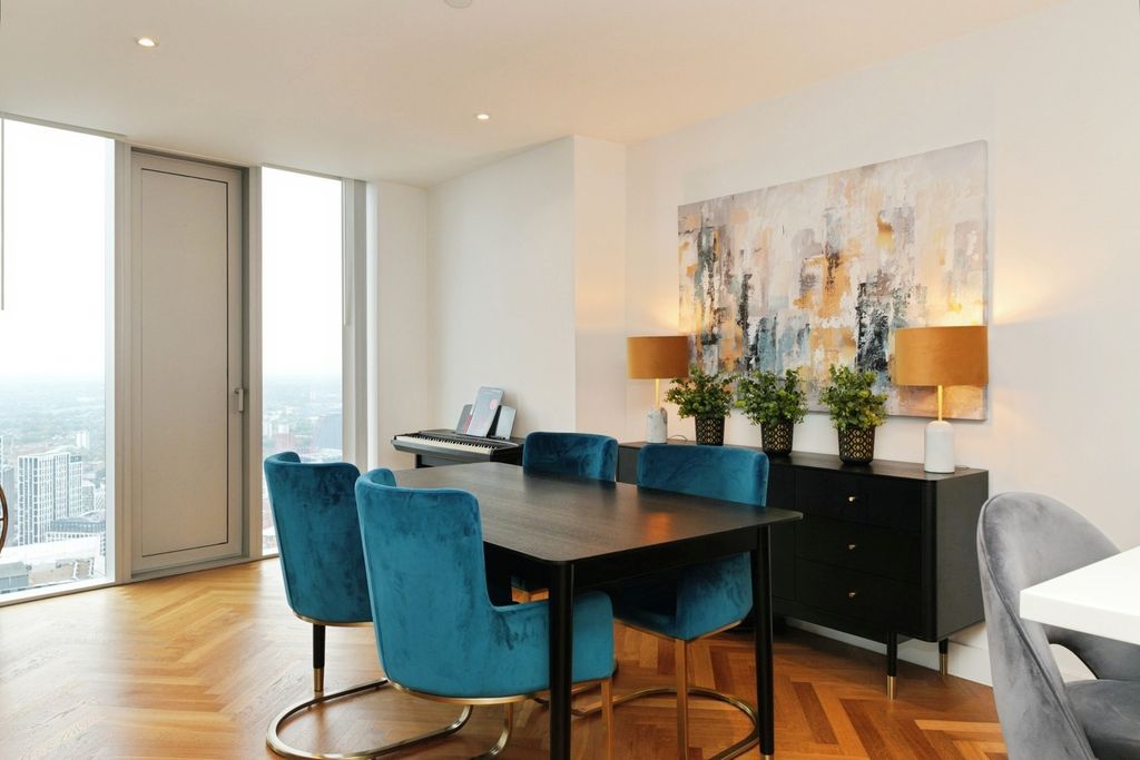 Property photo 3 of 18 Pbox-Img.Jpg