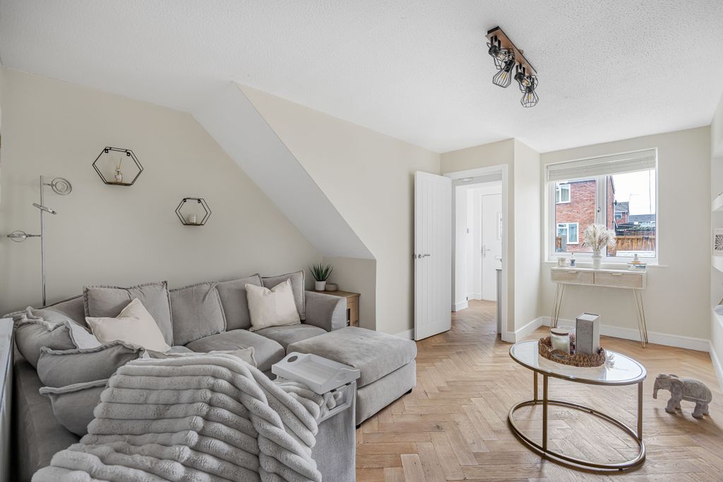 Property photo 3 of 19 Photo 3