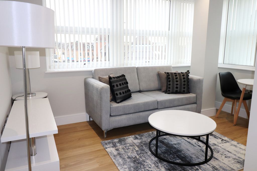 Property photo 1 of 11 Lounge