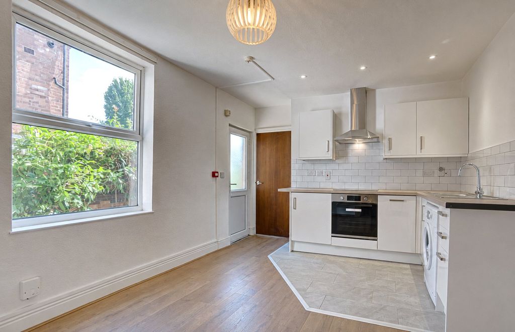Property photo 2 of 11 Picture No. 08