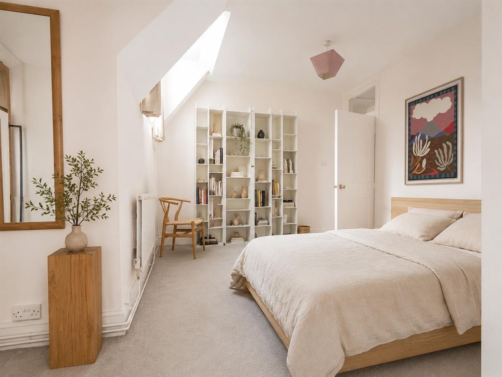 Property photo 1 of 10 A80E0766-B7A3-47E0-83A8-7c06E95A5Eb5.Png