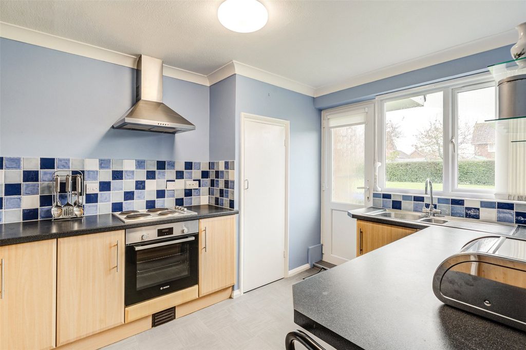 Property photo 3 of 12 Picture No. 10