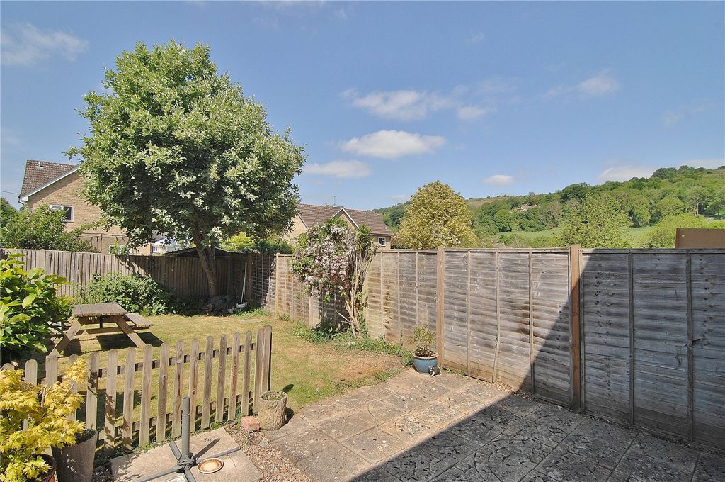 Property photo 2 of 15 Picture No. 29