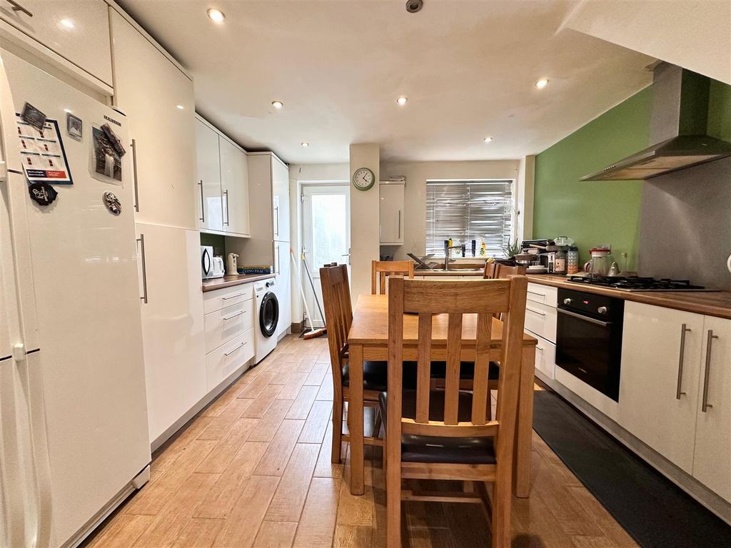 Property photo 2 of 10 Whatsapp Image 2025-10-11 At 12.54.27 Pm (2).Jpeg