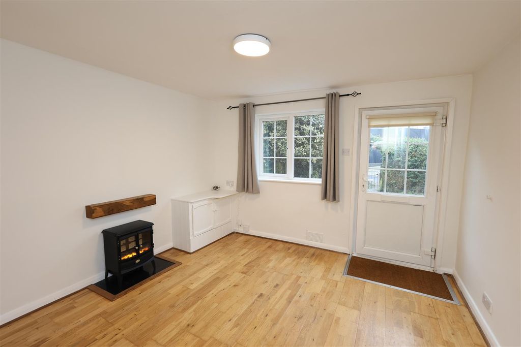 Property photo 2 of 14 Reception 1