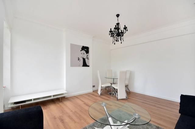 Property photo 1 of 7 Internal View