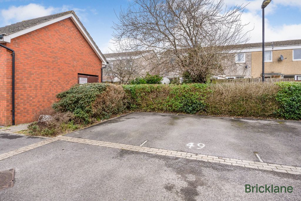 Property photo 3 of 11