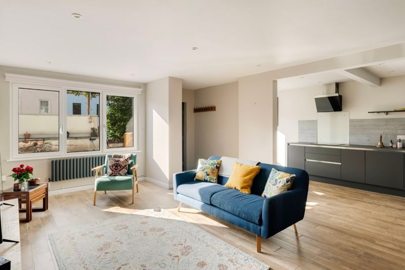 Property photo 3 of 11 Living/Dining Room