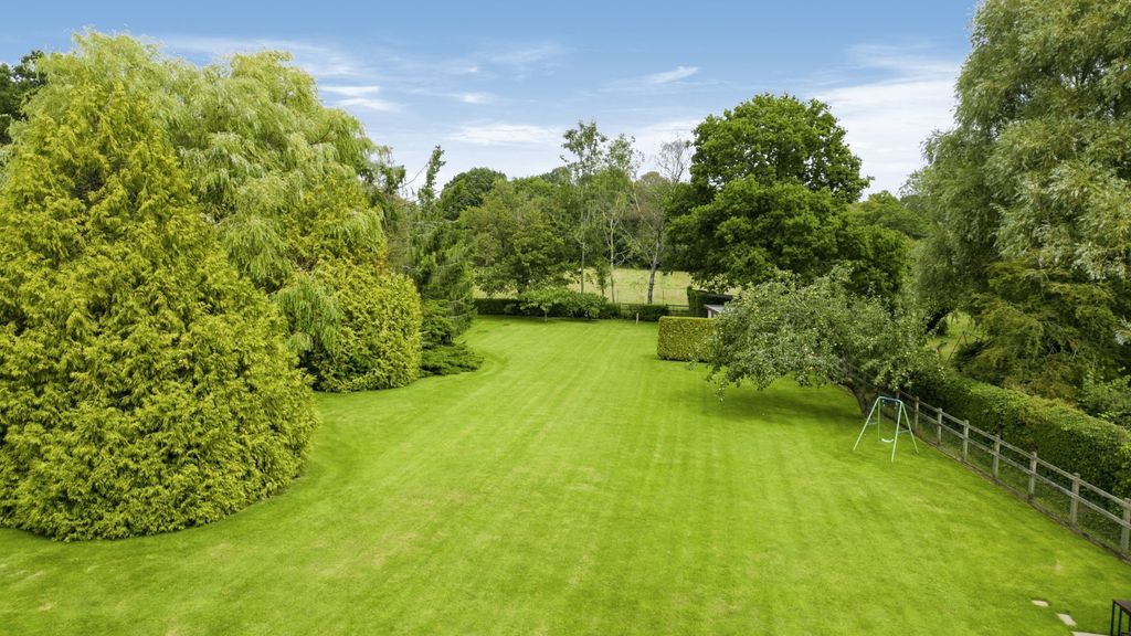Property photo 3 of 18