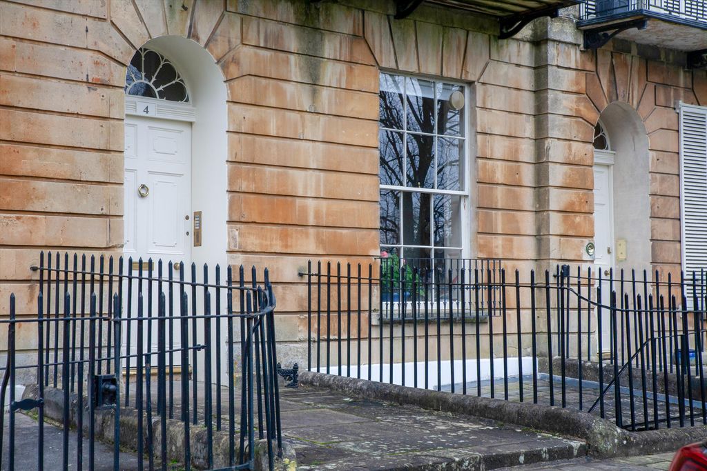 Property photo 1 of 16 Image