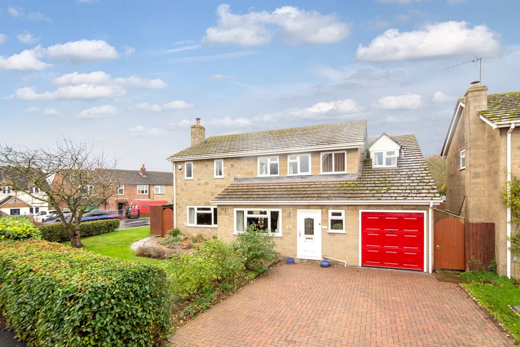 Property photo 1 of 29 Front