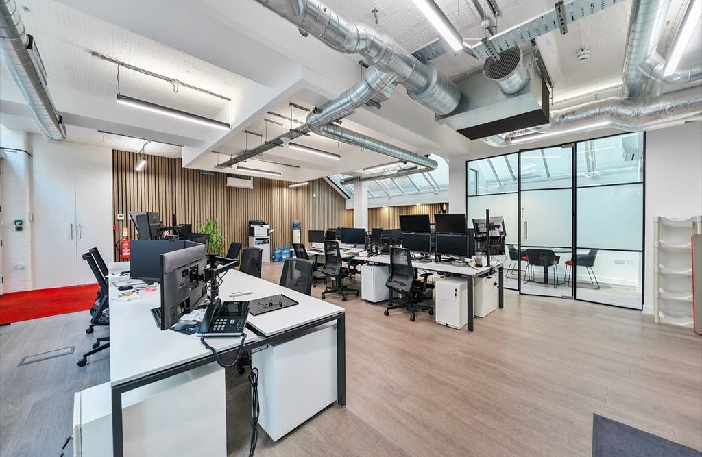 Property photo 2 of 21 20251120_153153000_Ios.Jpg