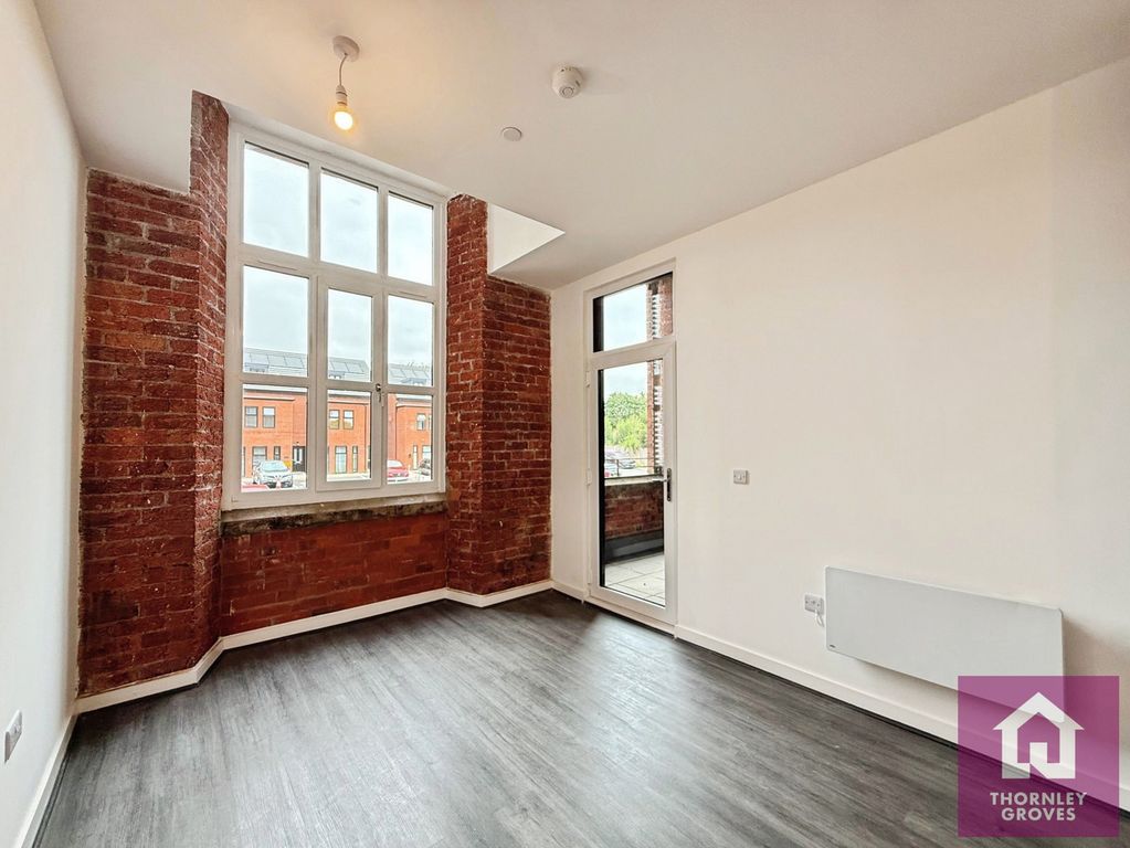 Property photo 3 of 15 Pbox-Img.Jpg