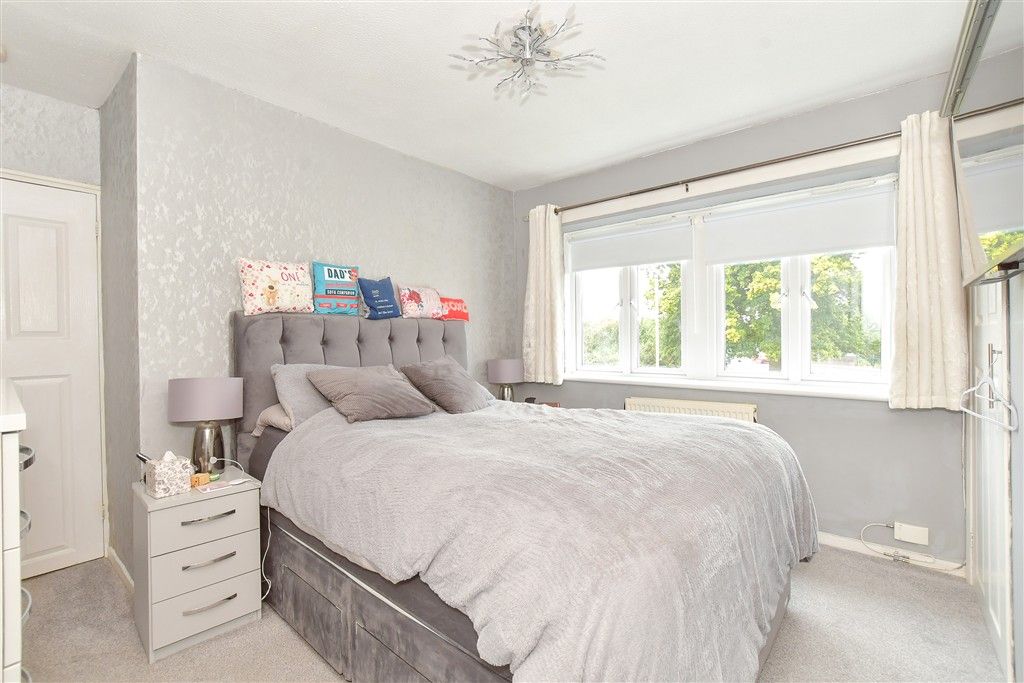 Property photo 1 of 9 Bedroom 1