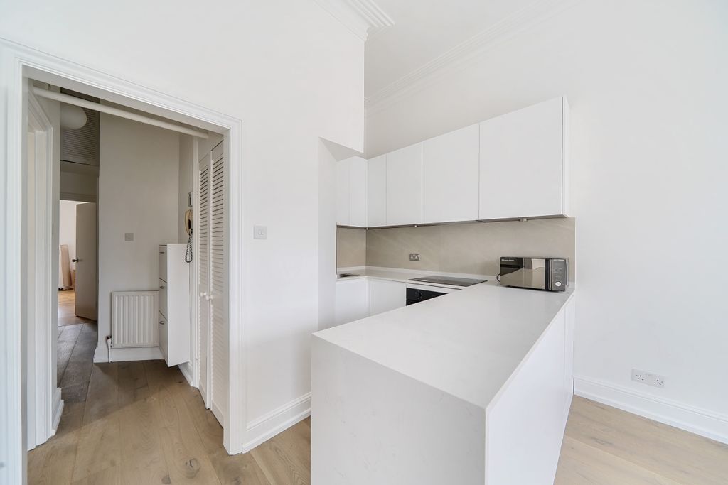 Property photo 1 of 8 1341917-6-68A34d0...