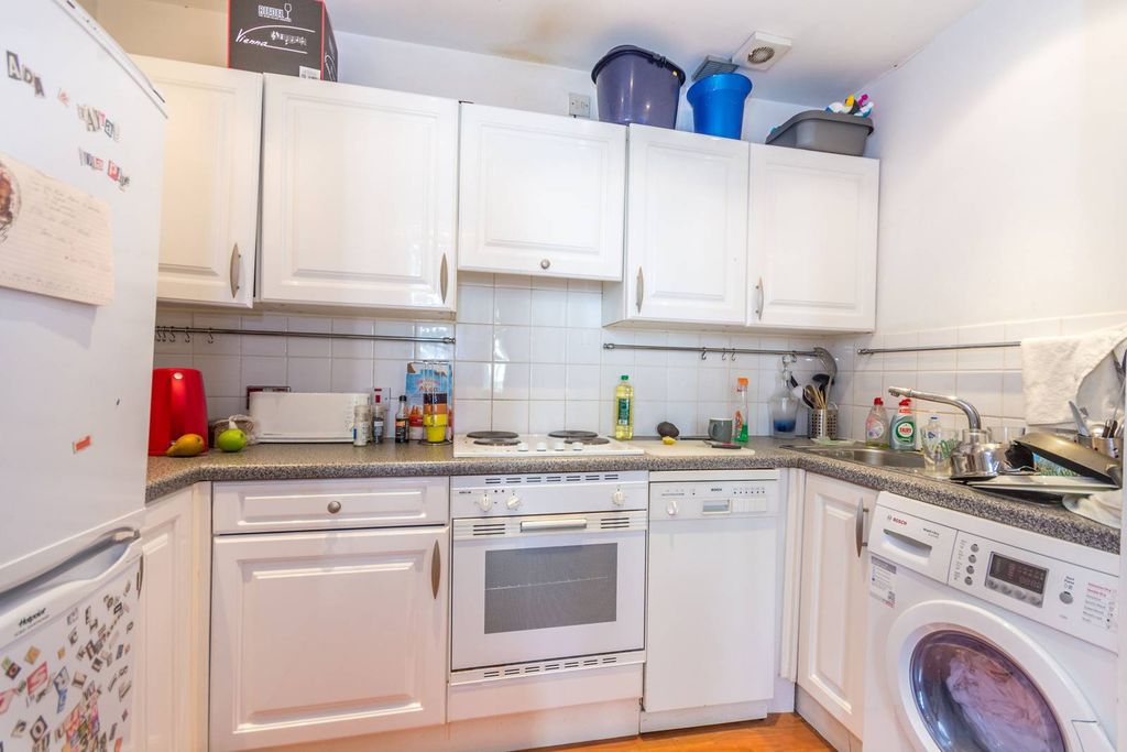 Property photo 1 of 3