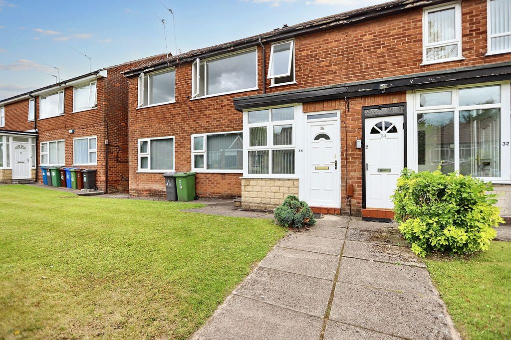 Property photo 1 of 12