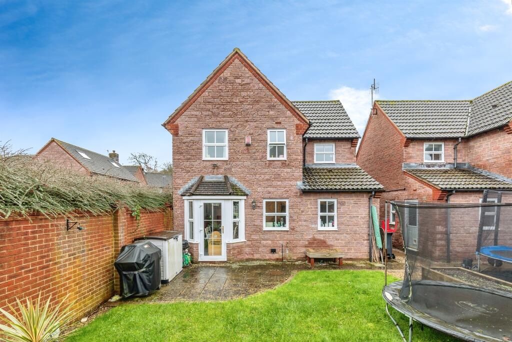 Property photo 3 of 16