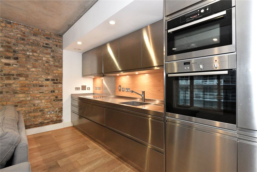 Property photo 2 of 12 Floorplan