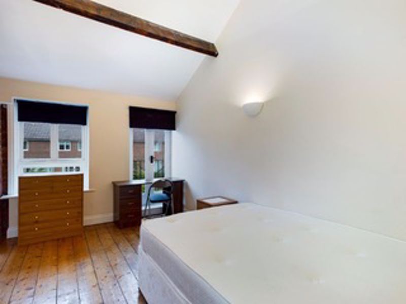 Property photo 3 of 12 Bedroom (4)