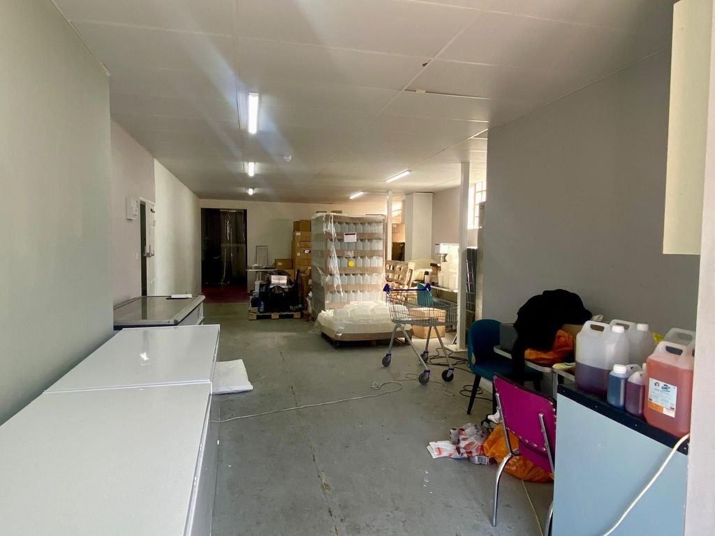 Property photo 1 of 4