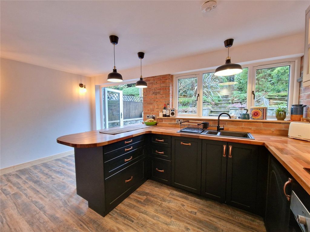 Property photo 3 of 24 Picture No. 21