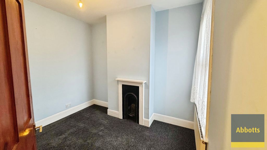 Property photo 2 of 9 Bedroom 3