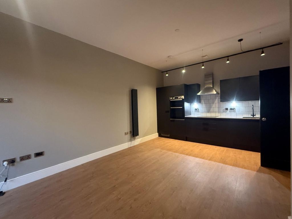 Property photo 2 of 14 Kitchen