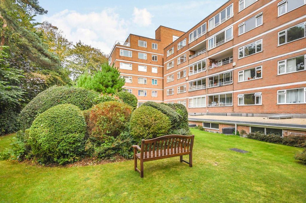 Property photo 1 of 15 729A1006-E02A-Ec11-B