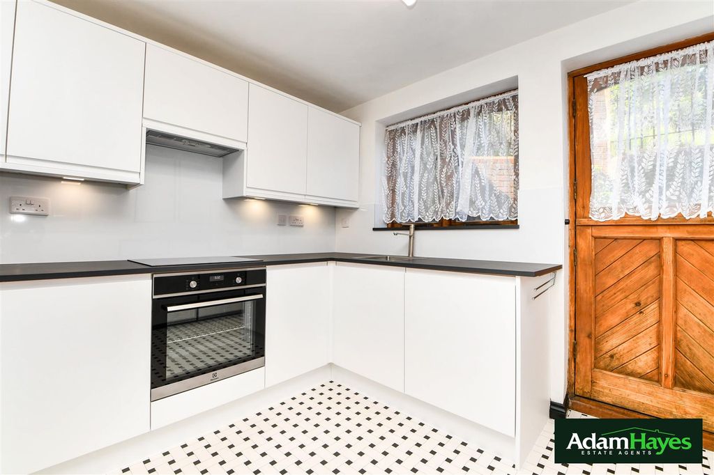 Property photo 2 of 10 Dsc_2939.Jpg