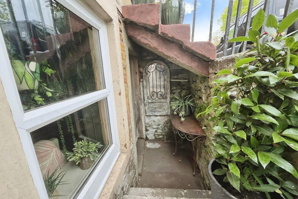 Property photo 3 of 12 Outside