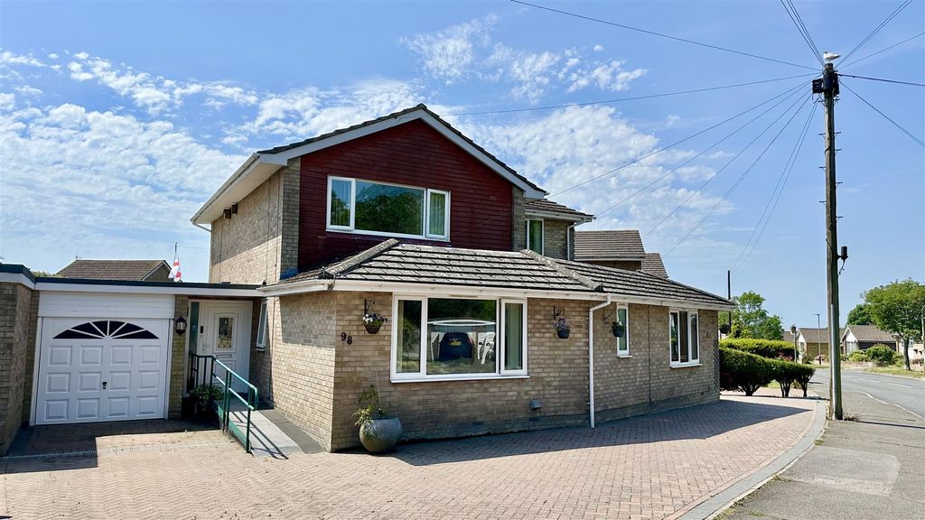 Property photo 1 of 26