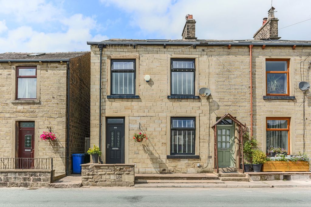 Property photo 1 of 35