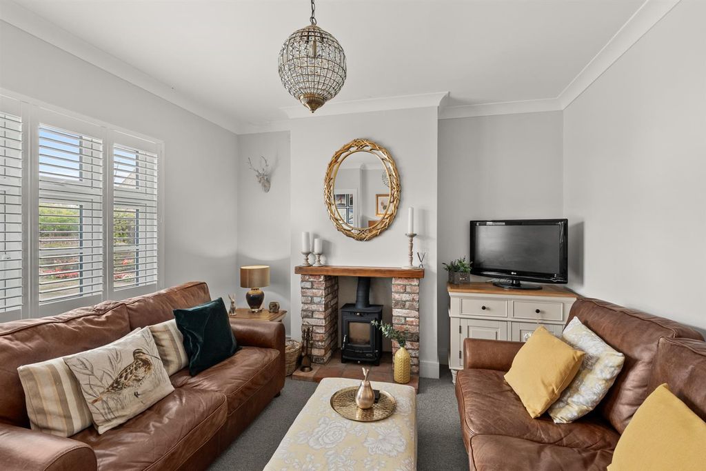 Property photo 2 of 15