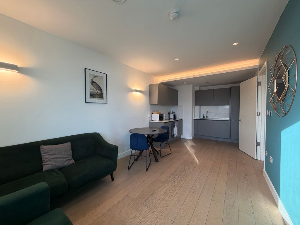 Property photo 1 of 17 Living Room