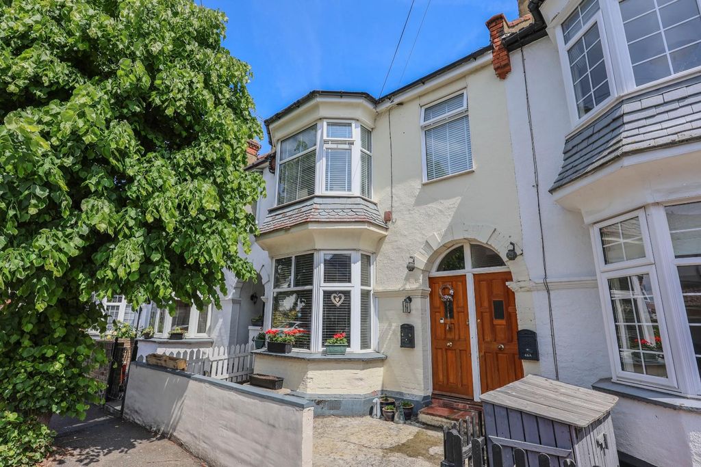 Property photo 1 of 14