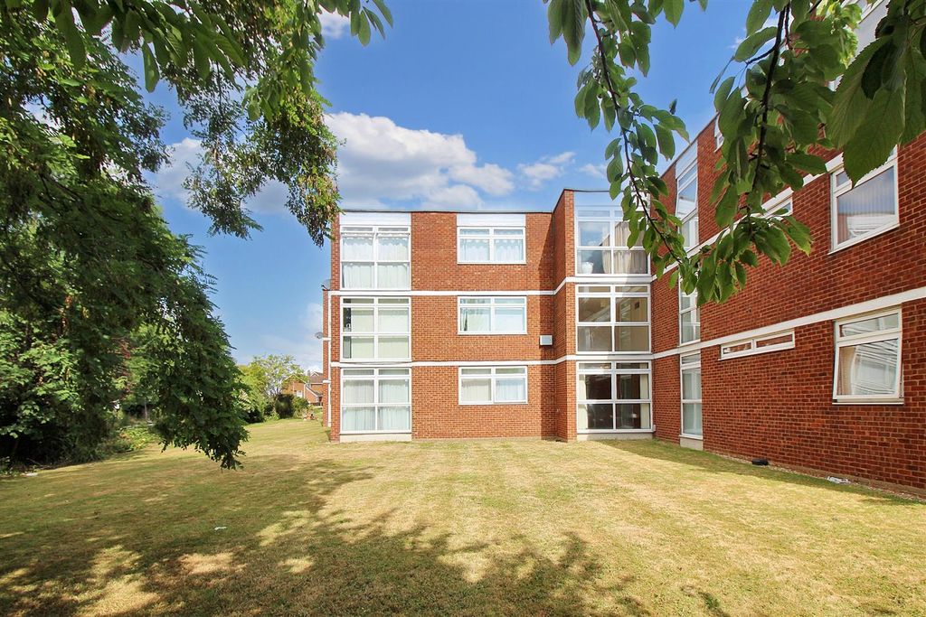 Property photo 1 of 13 2.Jpg