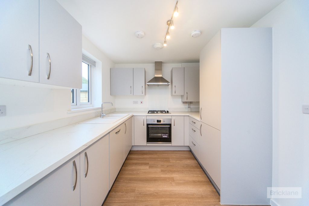 Property photo 2 of 13 Kitchen