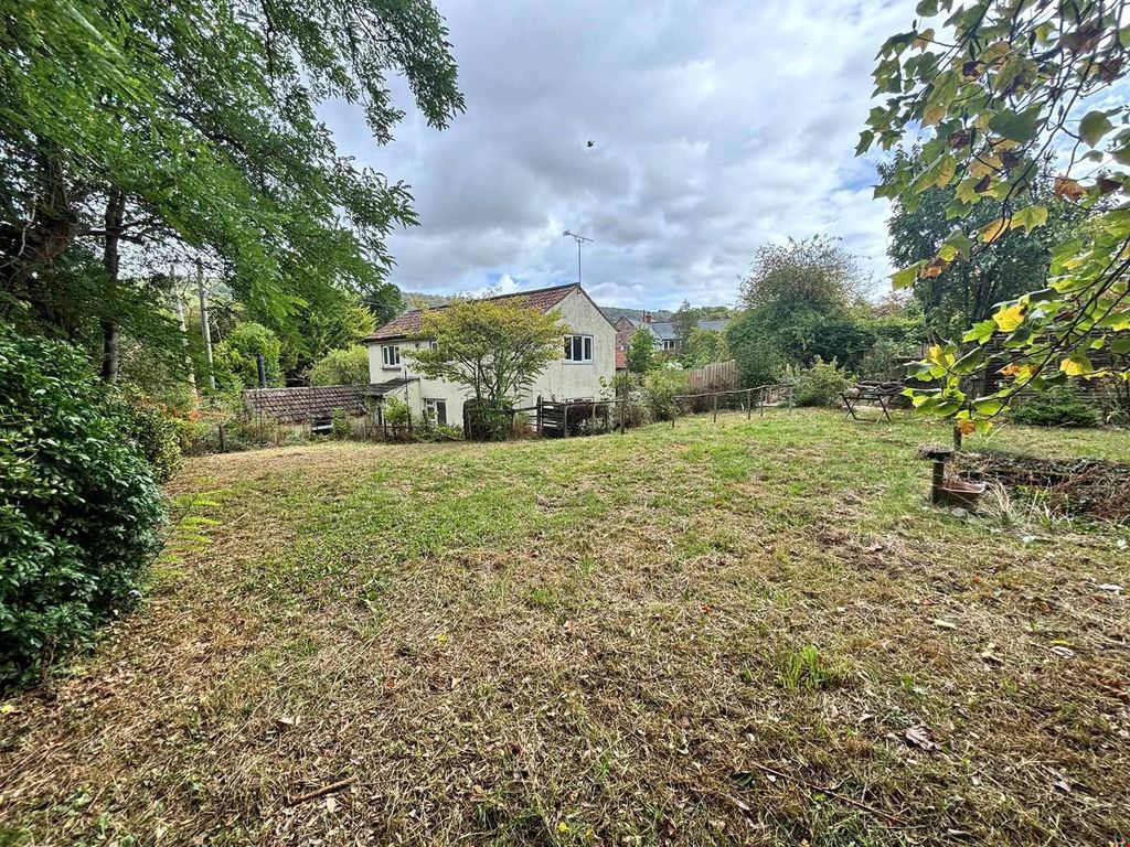 Property photo 1 of 11 Picture No. 02
