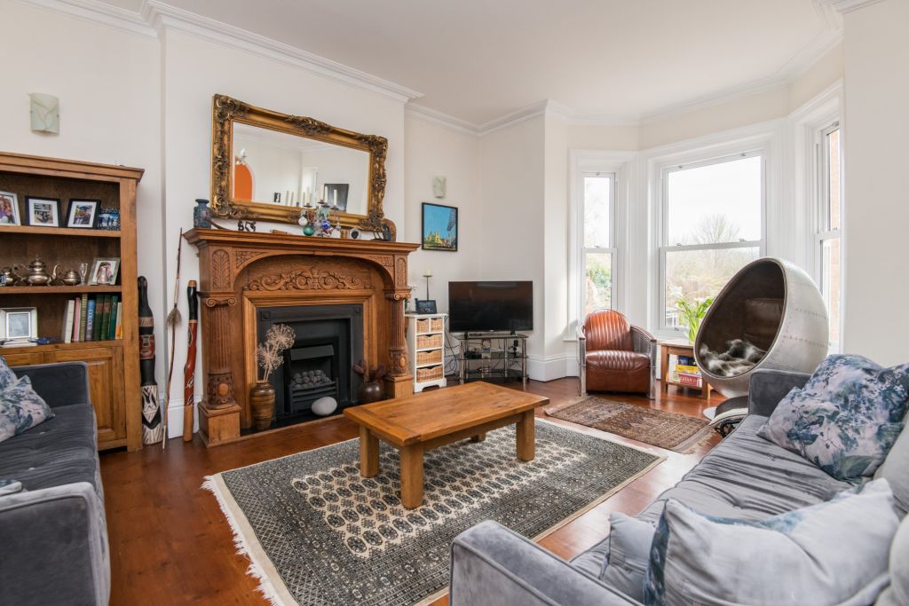 Property photo 2 of 43